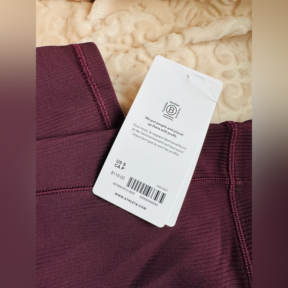 NWT Athleta Salutation Stash Ribbed Flare Leggings Sz S Spiced Cabernet - Picture 7 of 9